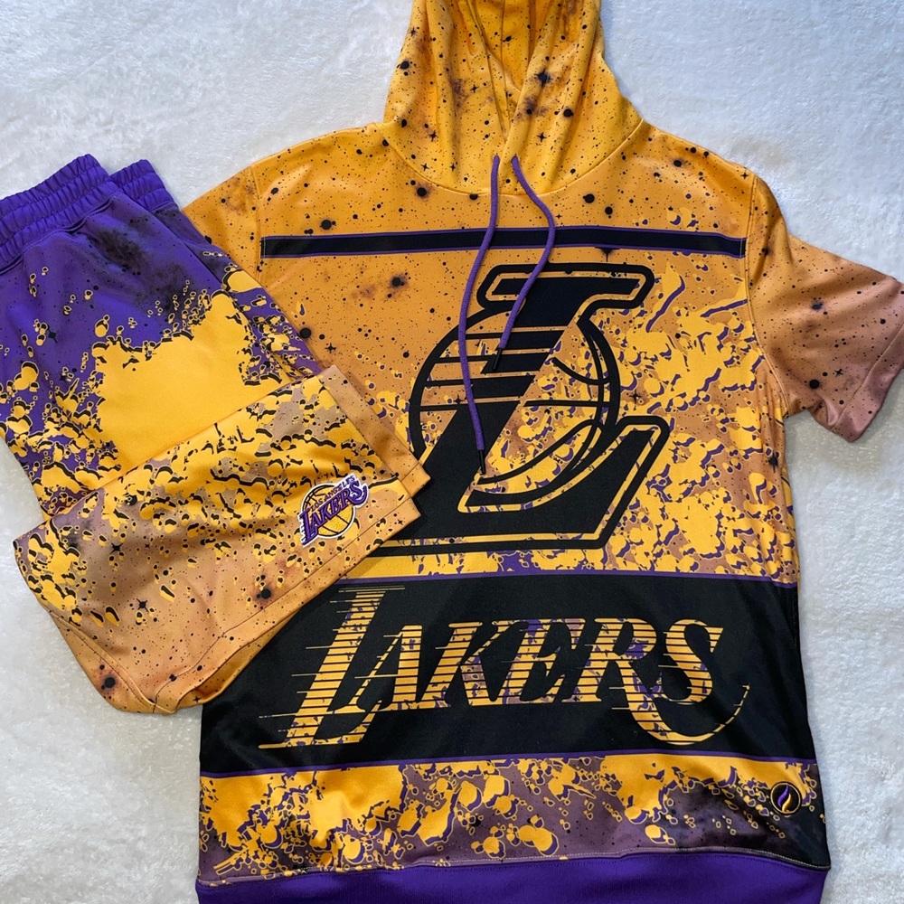 RARE FISLL Los Angeles Lakers Short Sleeve Hooded Jumpsuit (L)